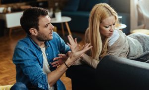 Huśtawka emocjonalna w związku – kiedy zaczyna być toksyczna?